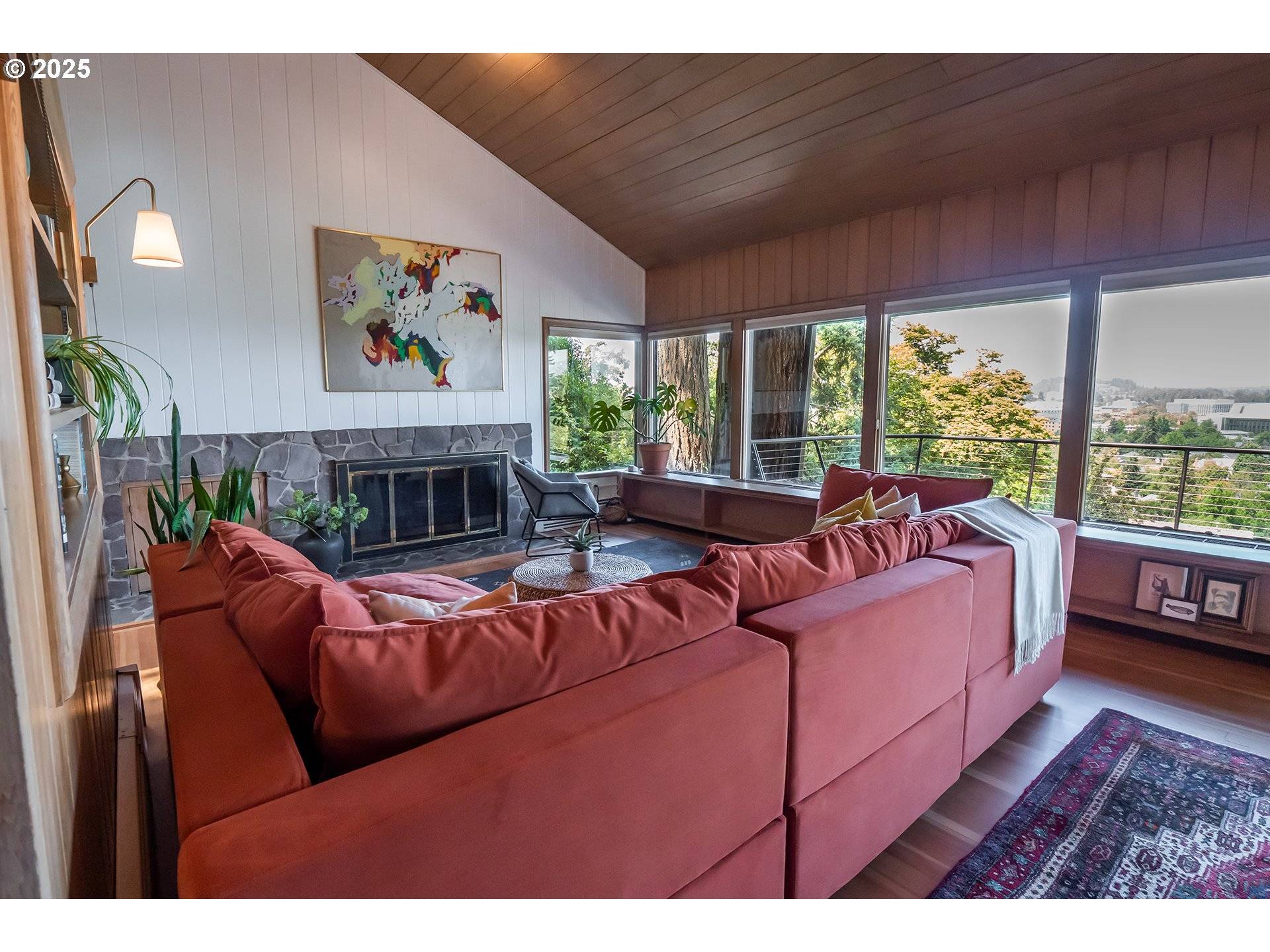 Eugene, OR 97403,275 SUNSET DR