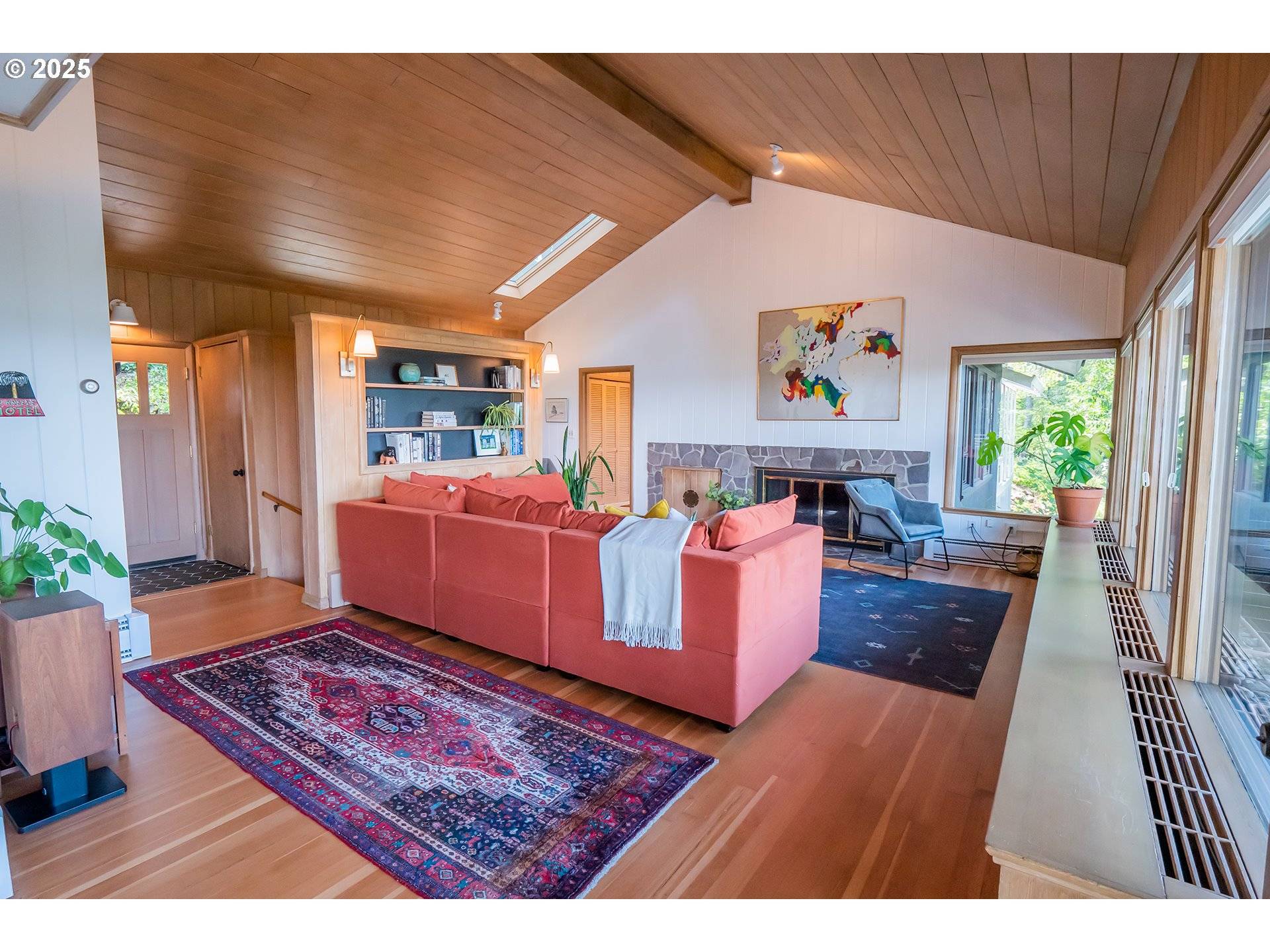 Eugene, OR 97403,275 SUNSET DR