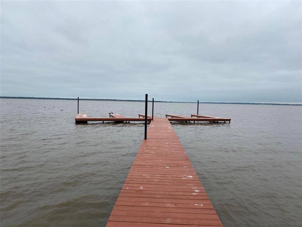 8599 Southern Shore Court, Kemp, TX 75143