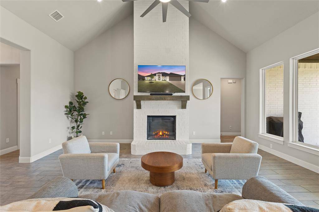 Burleson, TX 76028,3021 Nob Hill Drive