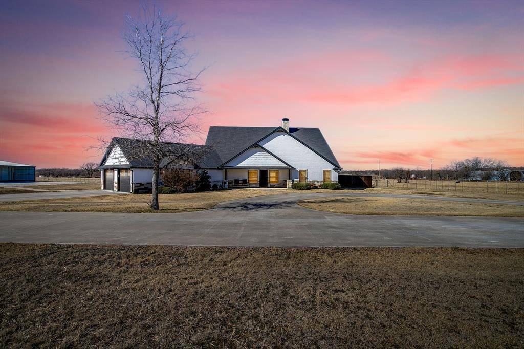 Graham, TX 76450,733 Fm 2652