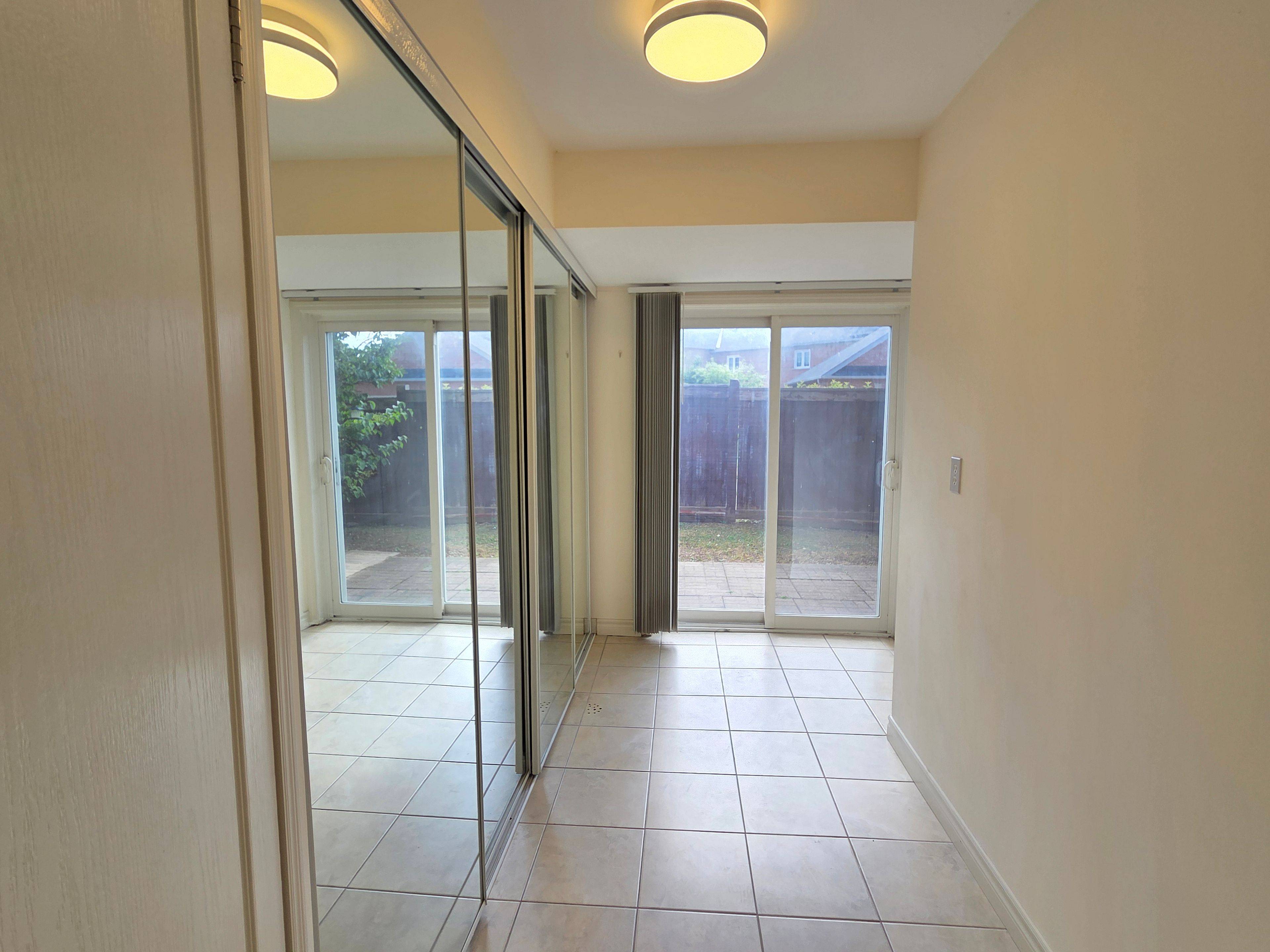 Markham, ON L3R 5Y7,5 Nakina WAY