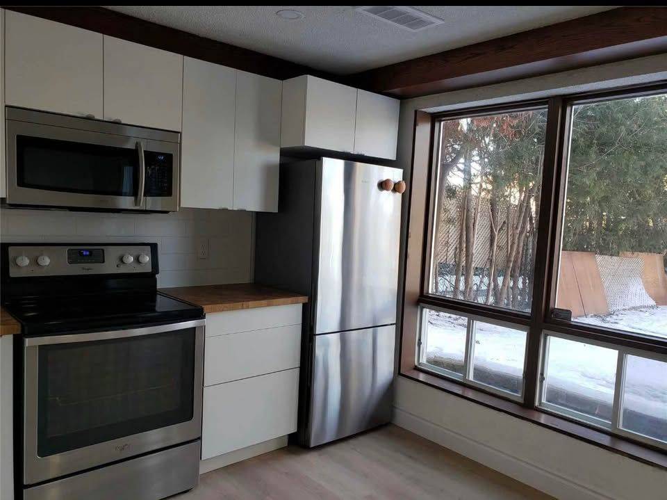 Markham, ON L3T 4L8,126 Simonston BLVD #Lower/ Walkout