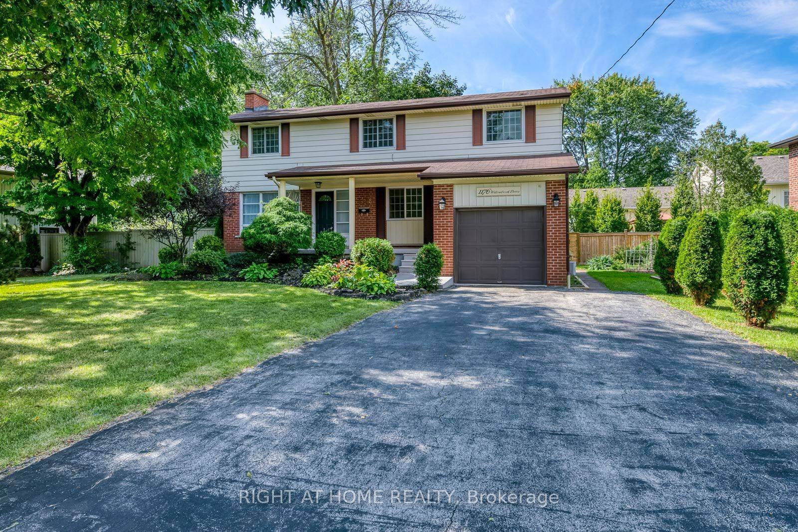 Oakville, ON L6L 2J8,1176 Willowbrook DR #Lower