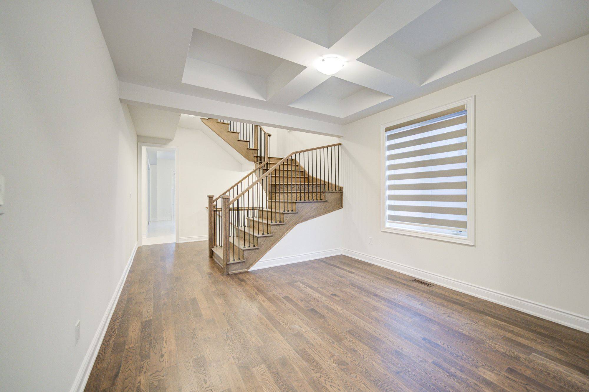 Oakville, ON L6H 7G1,3075 Perkins Way N/A