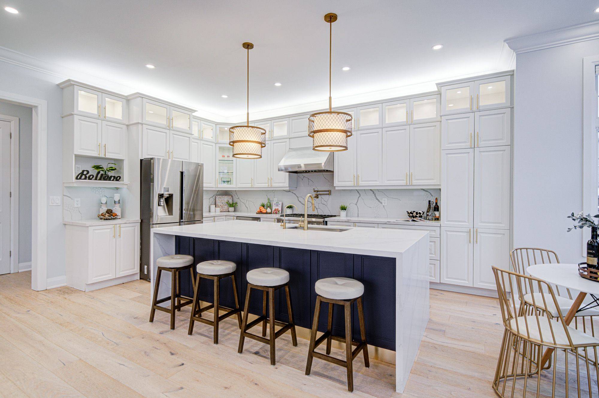 Aurora, ON L4G 0X5,55 Major CRES