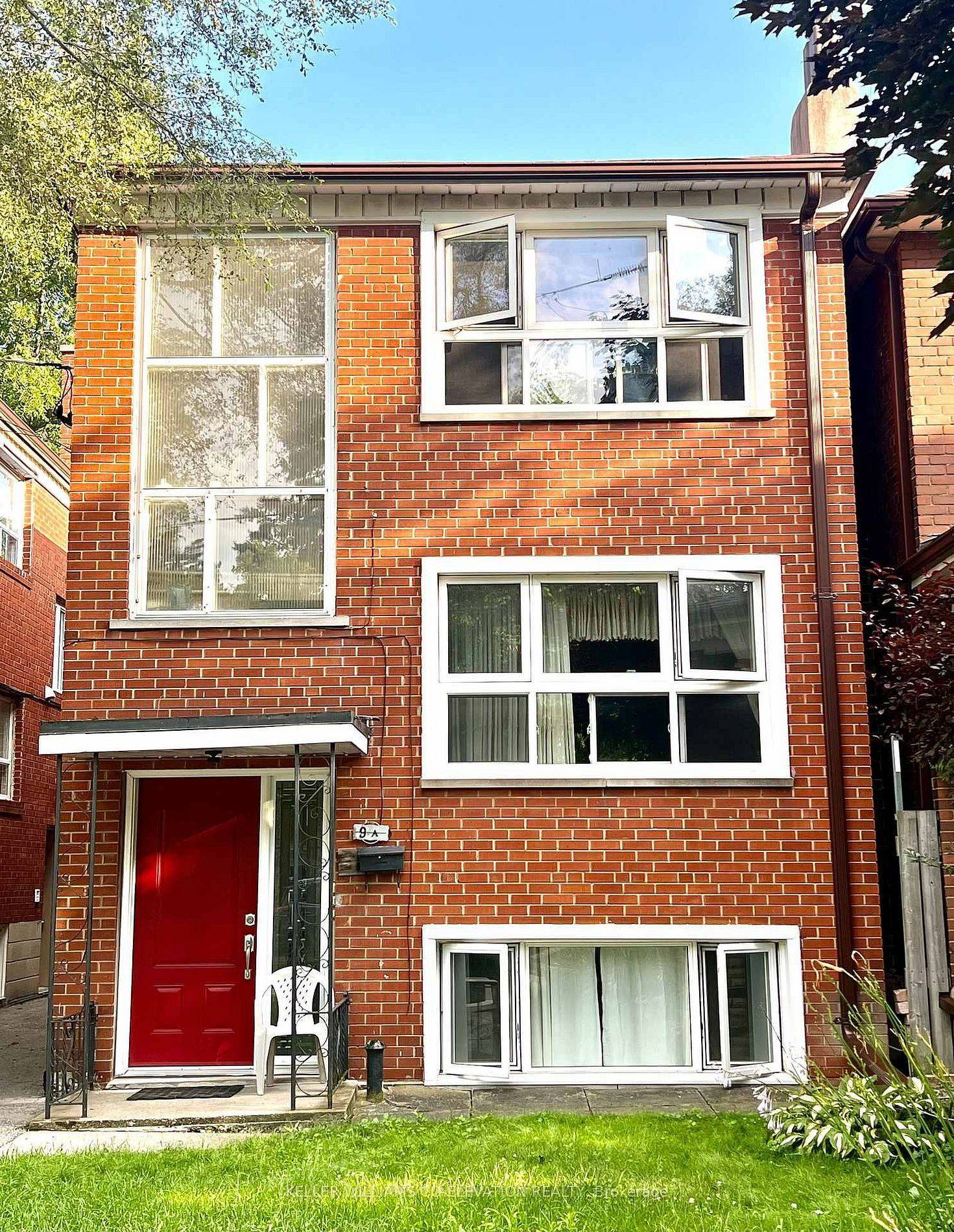 Toronto W02, ON M6S 2J7,9A Winfield AVE #Lower level