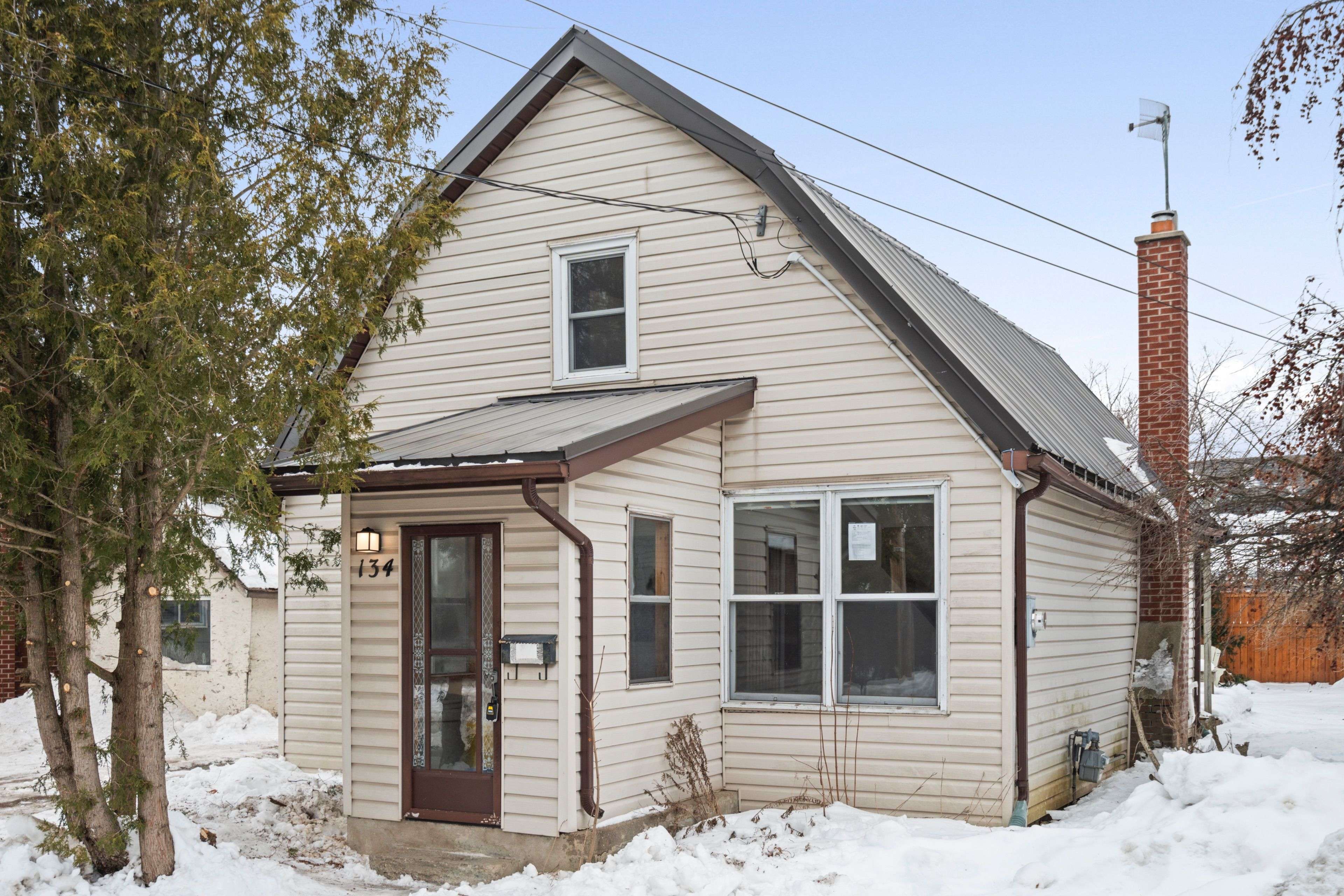 Carleton Place, ON K7C 1B7,134 Catharine ST