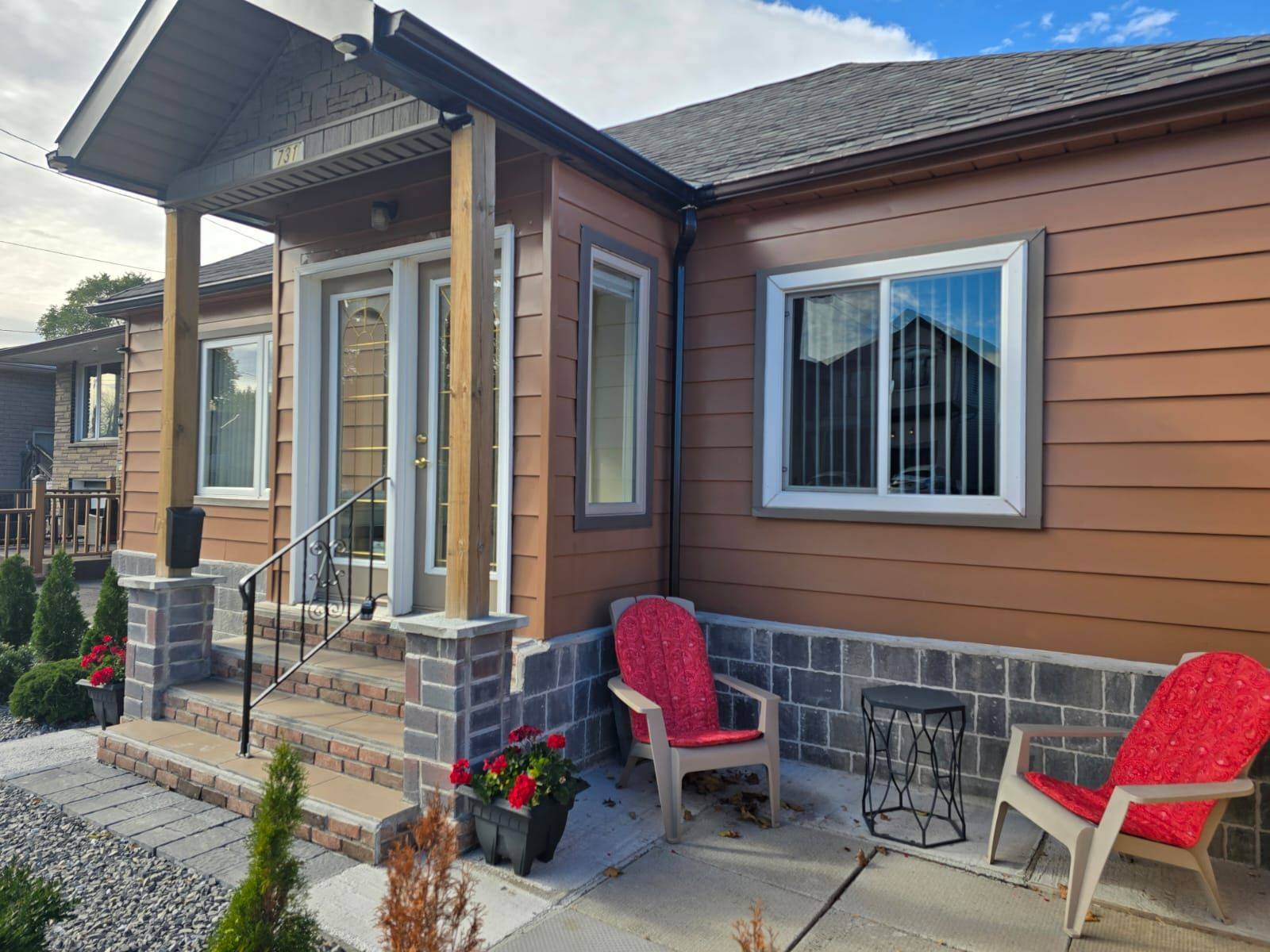 Hamilton, ON L8H 6K7,731 Knox AVE #MAIN