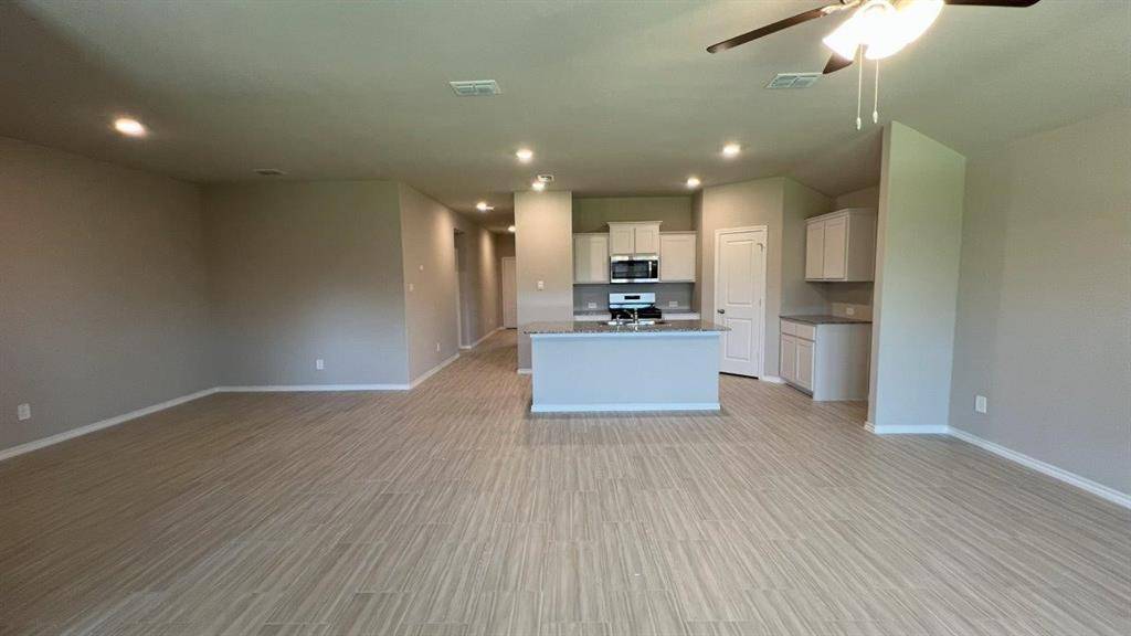 Fort Worth, TX 76131,8409 HOLLYMEAD Lane