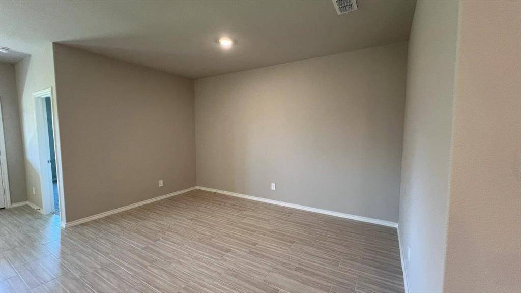 Fort Worth, TX 76131,8409 HOLLYMEAD Lane