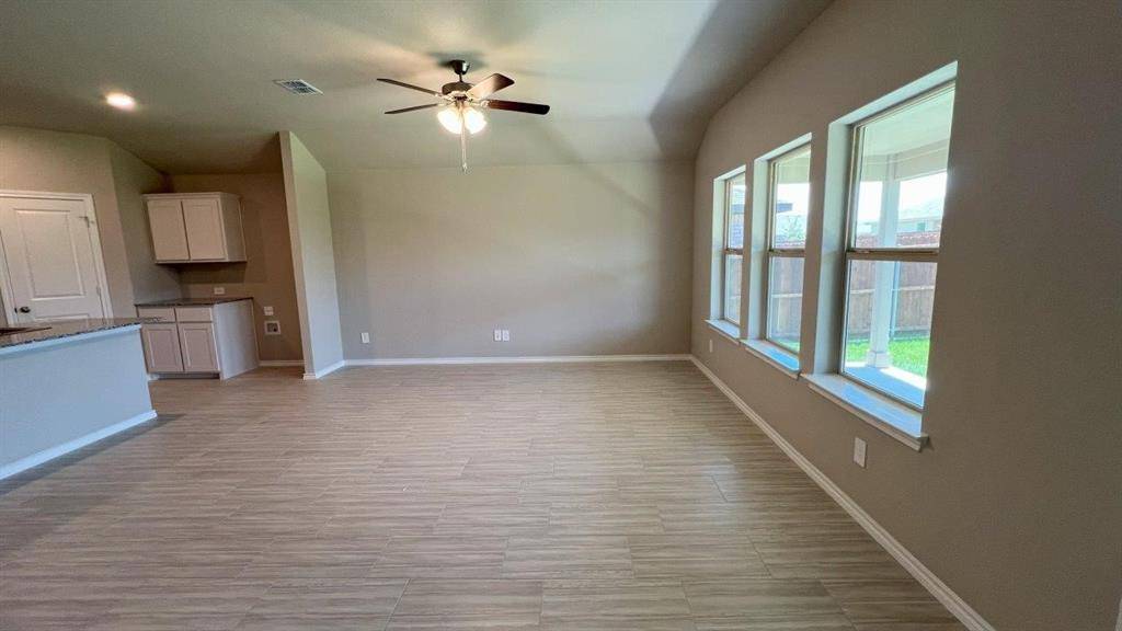 Fort Worth, TX 76131,8409 HOLLYMEAD Lane