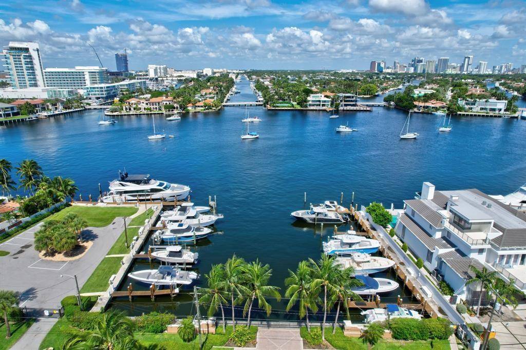 Fort Lauderdale, FL 33316,2520 Laguna Ter