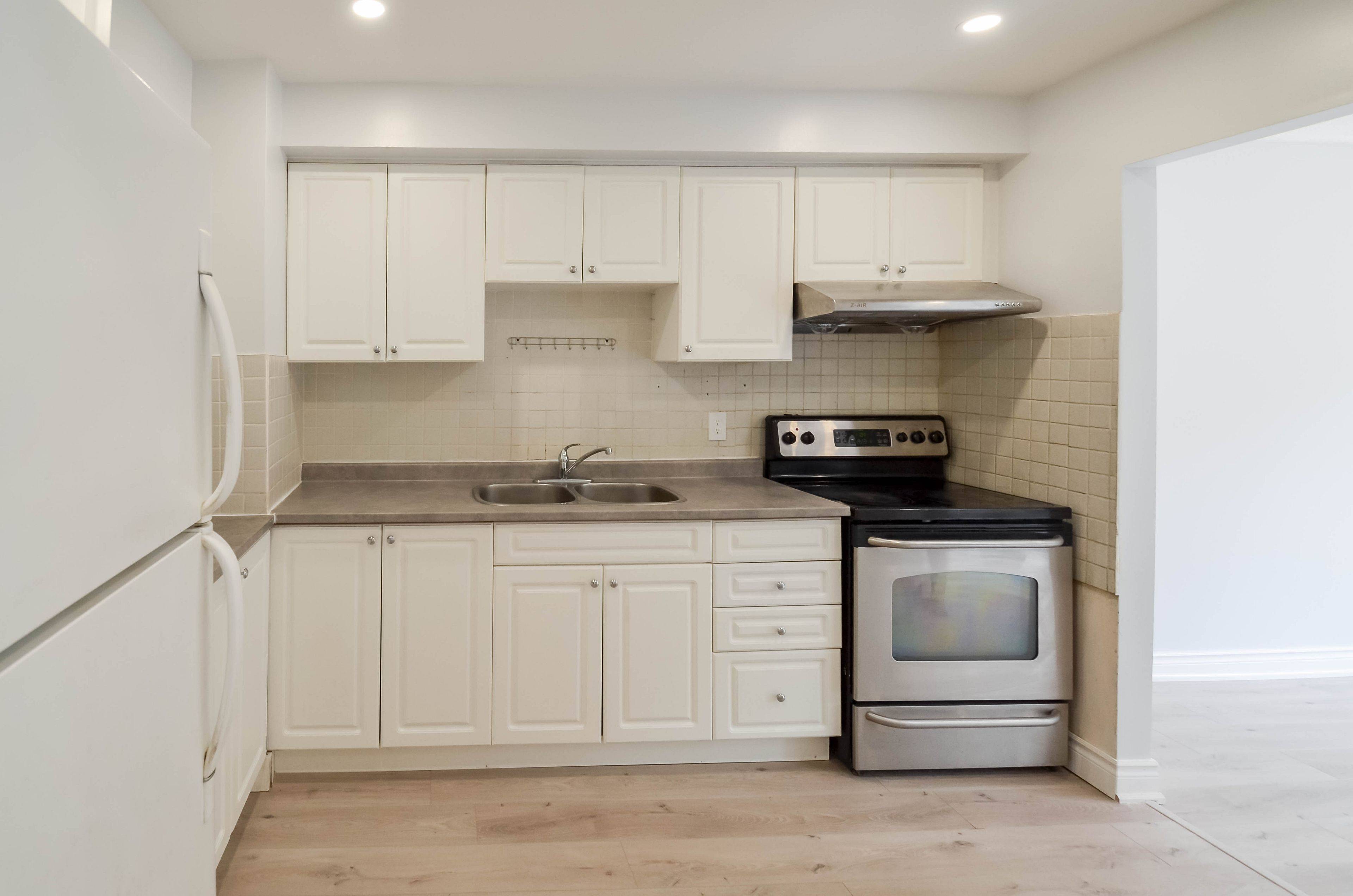 Toronto E05, ON M1T 3S5,30 Chichester PL #64