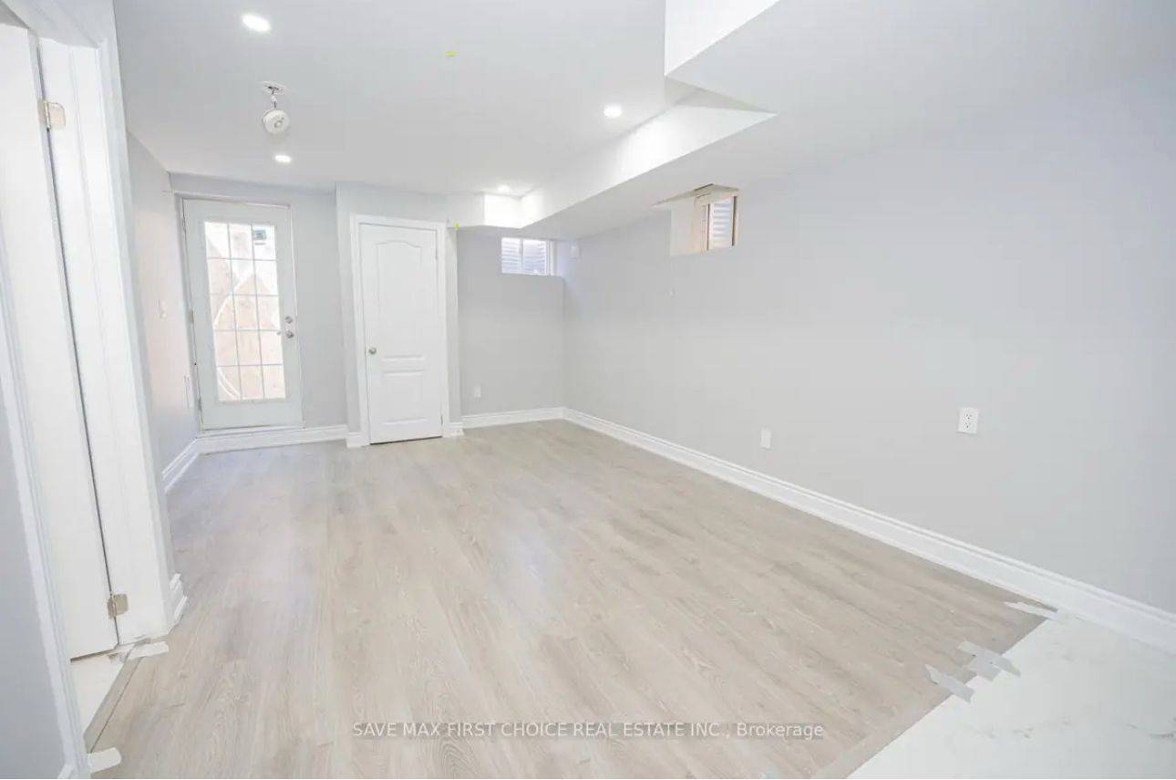 Brampton, ON L7A 0G4,86 Stedford CRES