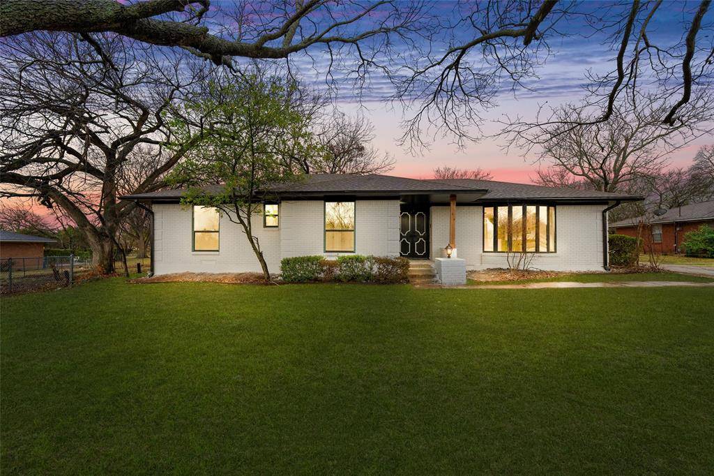 Desoto, TX 75115,328 E Pleasant Run Road