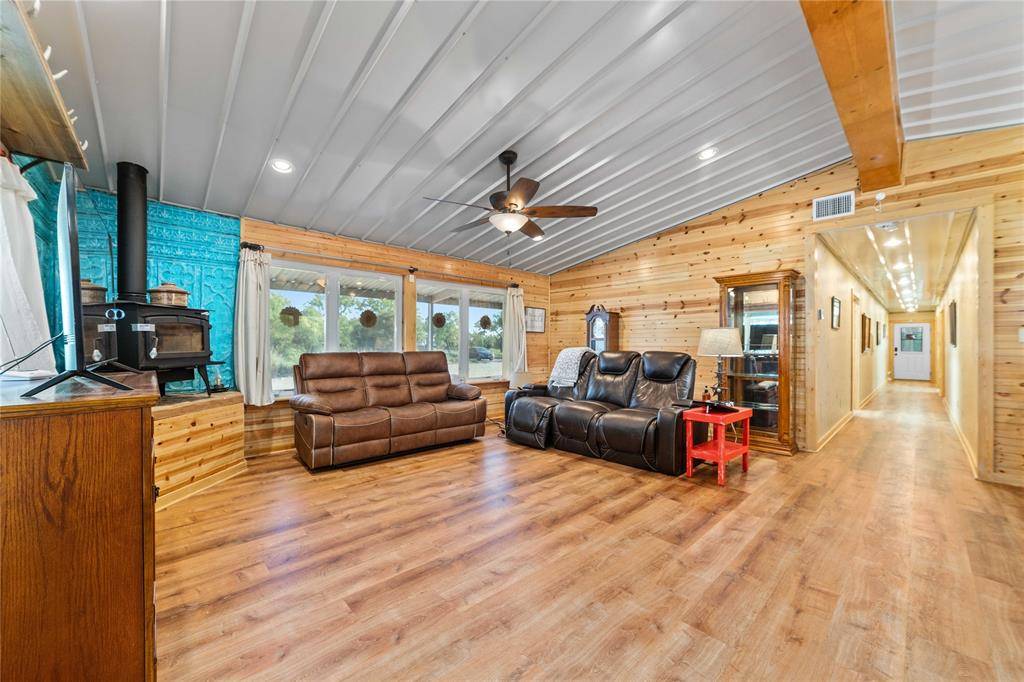 Coleman, TX 76834,970 County Road