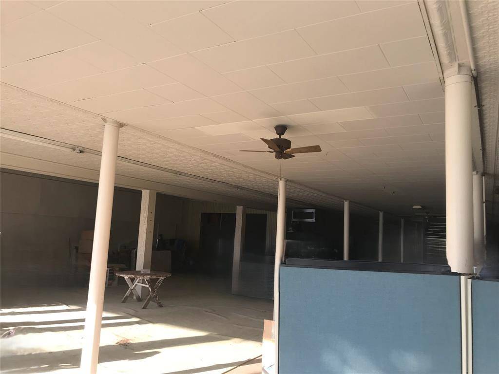 Winters, TX 79567,135 S Main Street