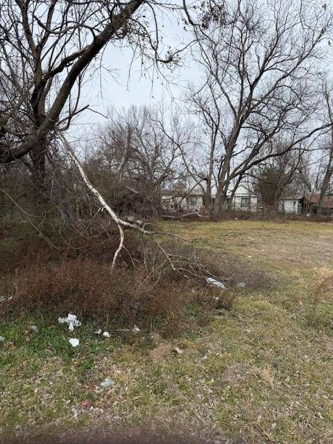 Bonham, TX 75418,818 W 9th Street