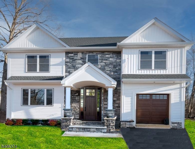 Roseland Boro, NJ 07068,144-1 PASSAIC AVE