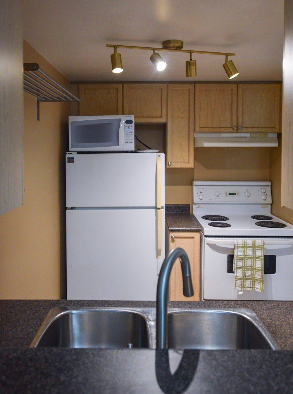 Toronto C01, ON M6K 3N4,70 Douro ST #113