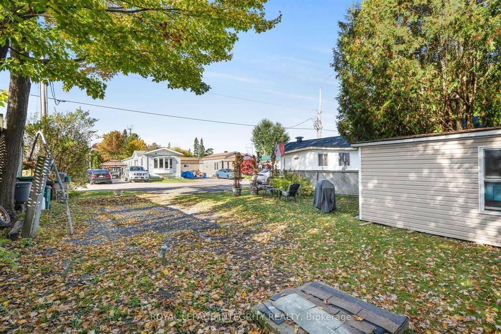 Orleans - Cumberland And Area, ON K1C 1T1,3535 St. Joseph BLVD #33