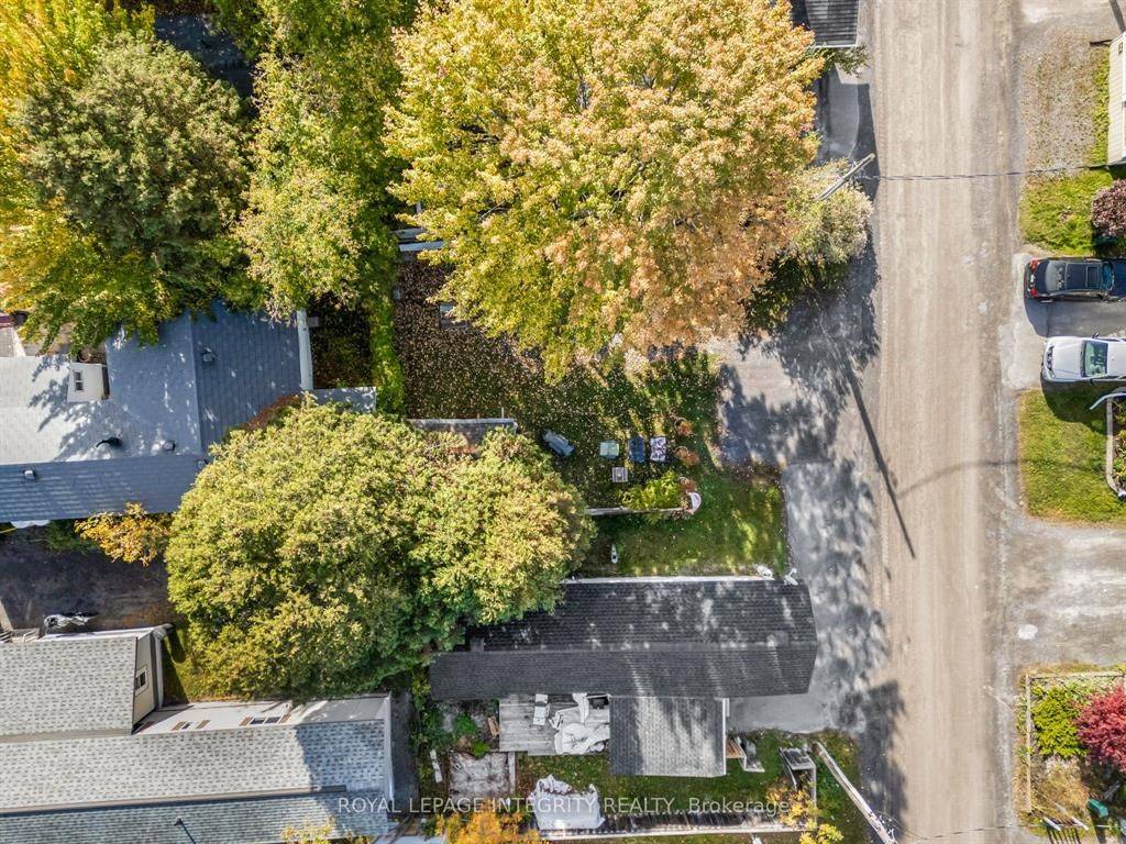 Orleans - Cumberland And Area, ON K1C 1T1,3535 St. Joseph BLVD #33