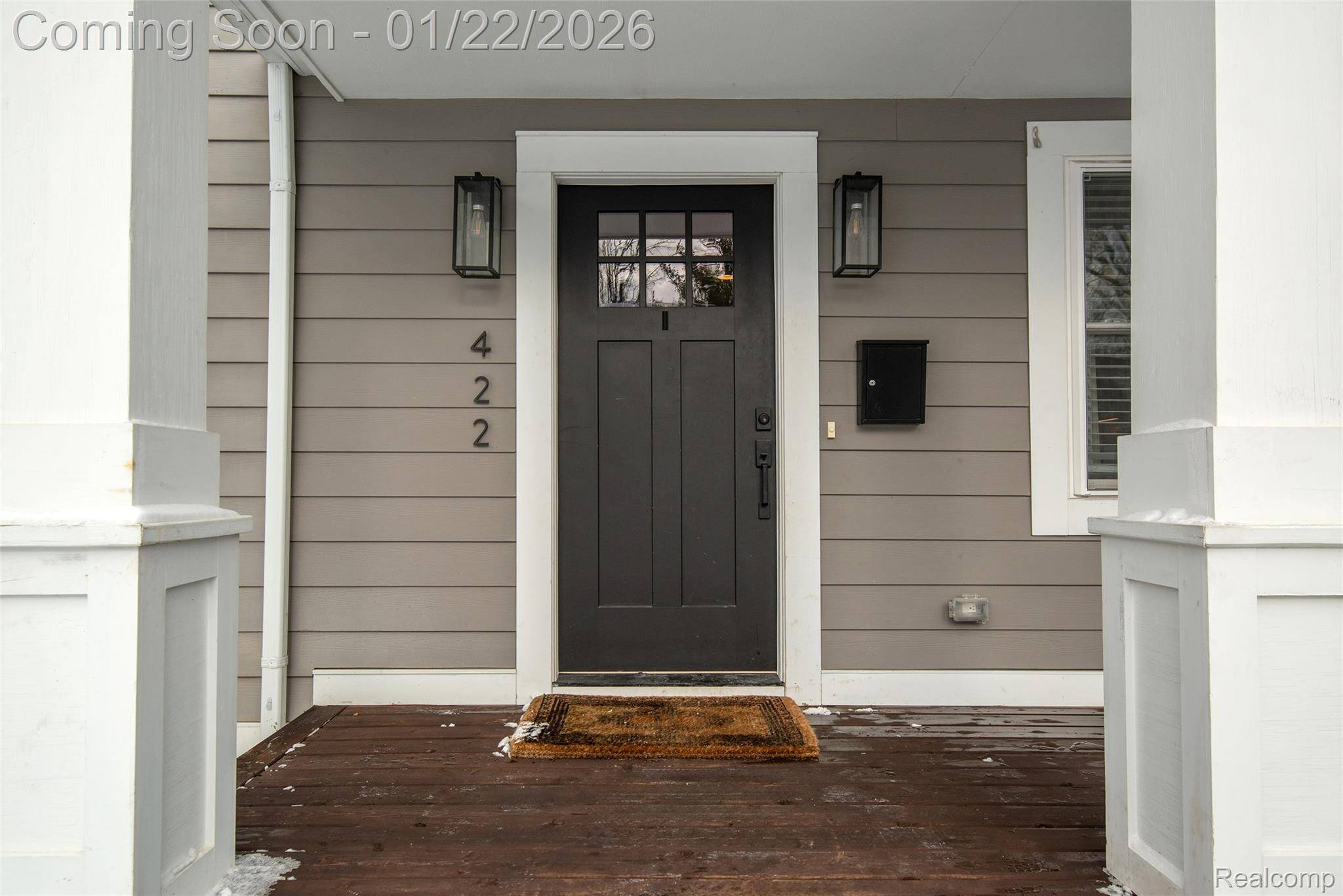 Royal Oak, MI 48073,422 Walnut AVE