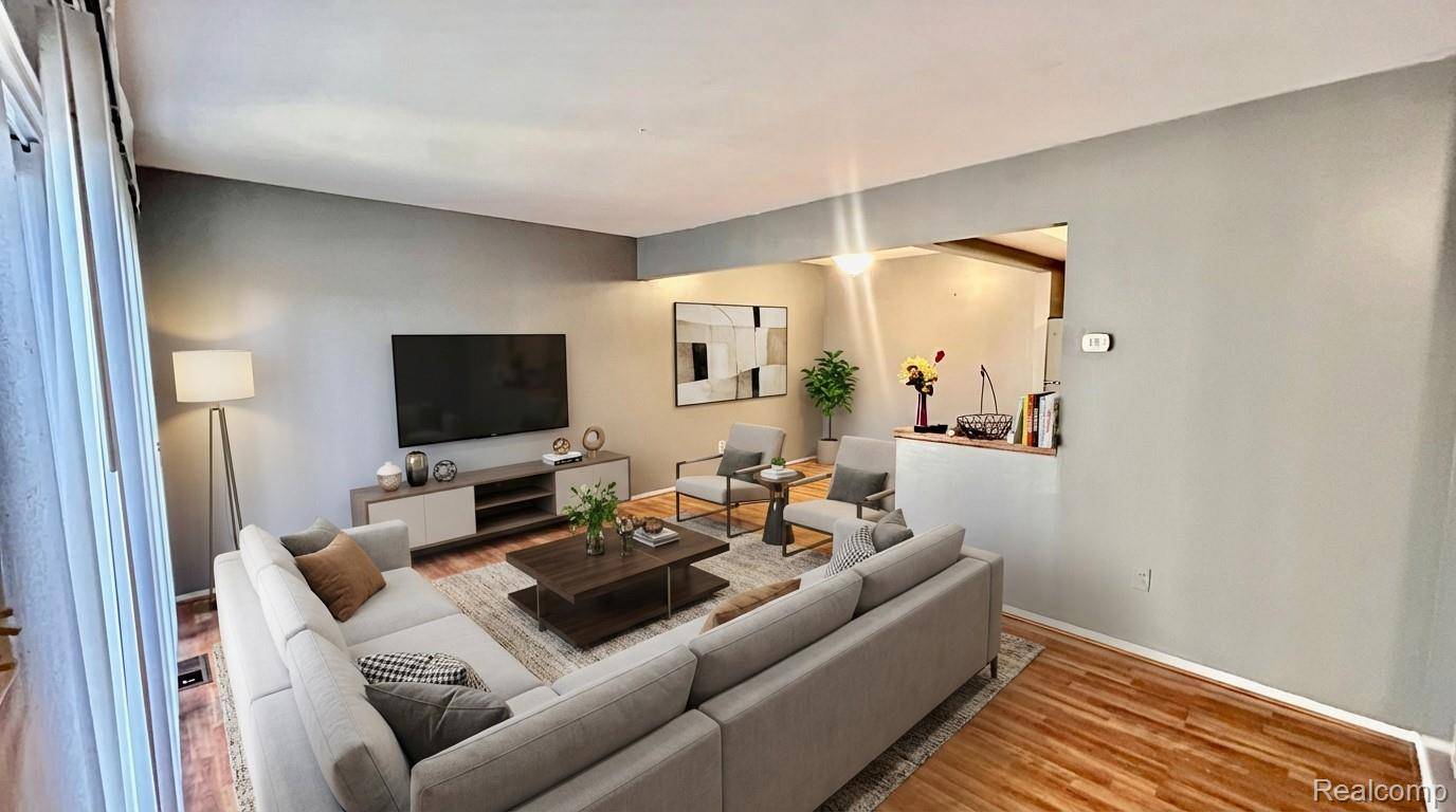 Warren, MI 48093,8315 Karam BLVD ##4