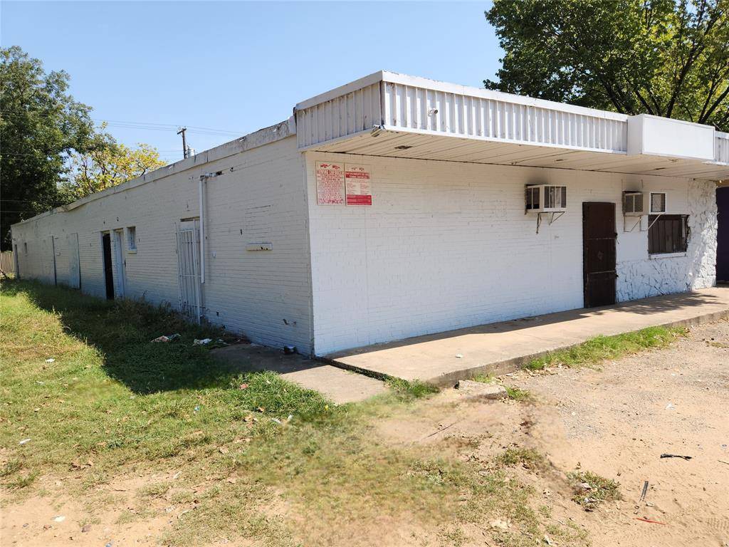 Dallas, TX 75215,4118 Colonial Avenue