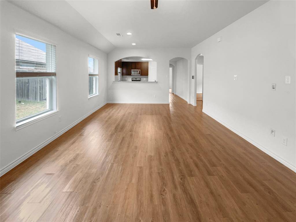 Ennis, TX 75119,1504 Blue Jay Drive