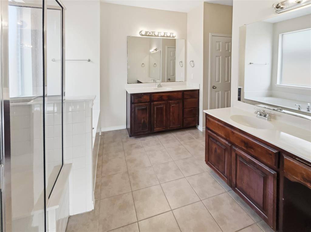 Burleson, TX 76028,804 Peach Lane