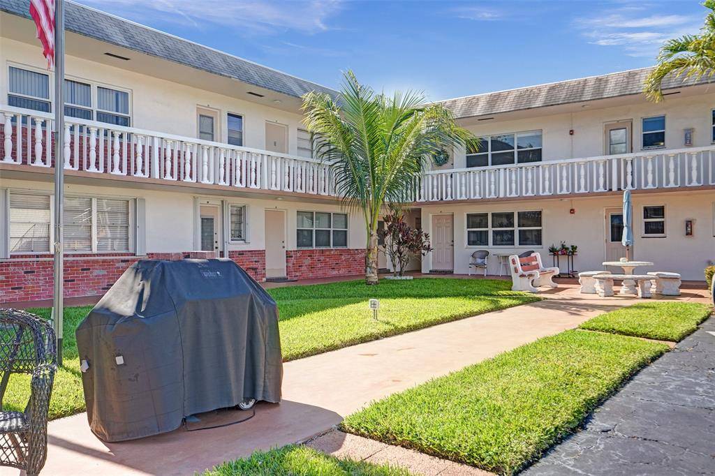 Hollywood, FL 33019,1501 N 12th Court #9b