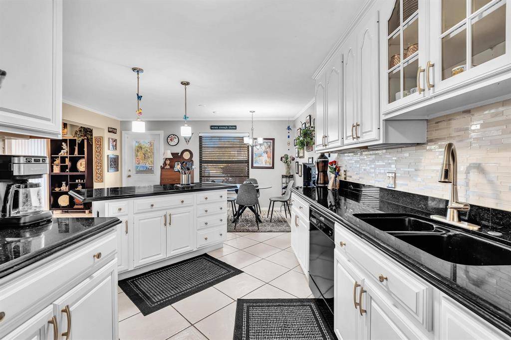 Plantation, FL 33324,9050 Jacaranda Ln #3