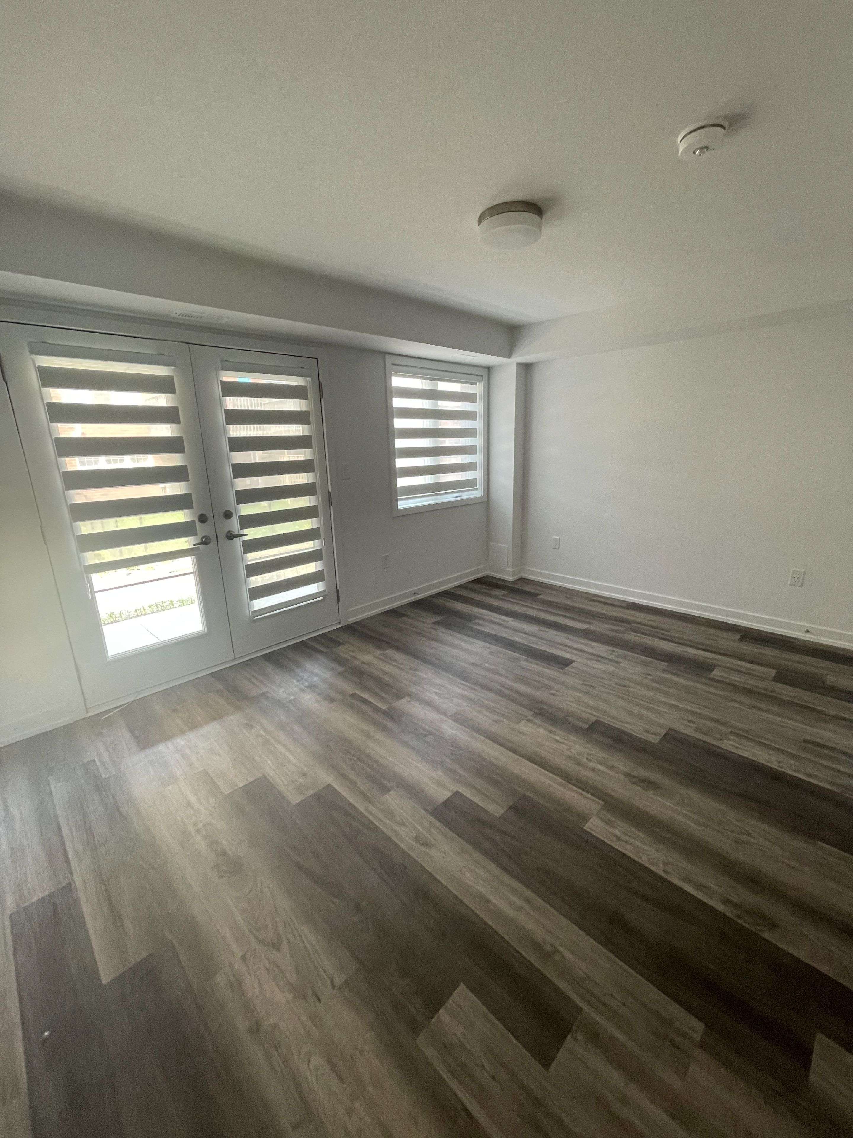 Kitchener, ON N2R 0R9,205 West Oak TRL #29