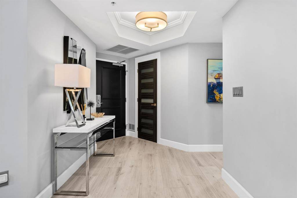 Fort Lauderdale, FL 33301,347 N New River Dr E #809