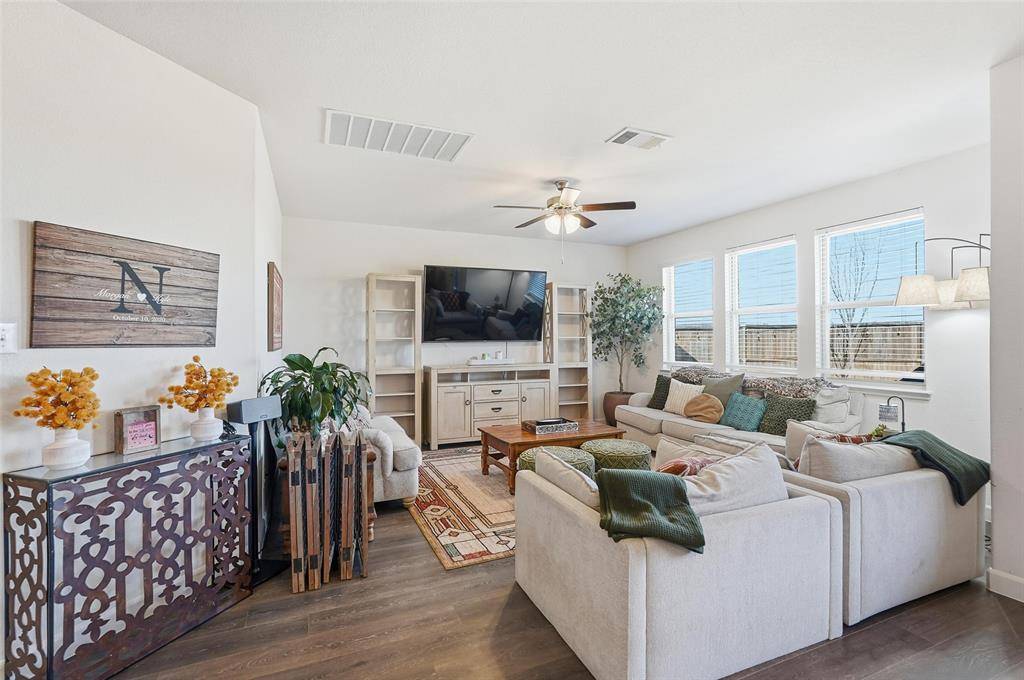 Fate, TX 75189,949 Philadelphia Street