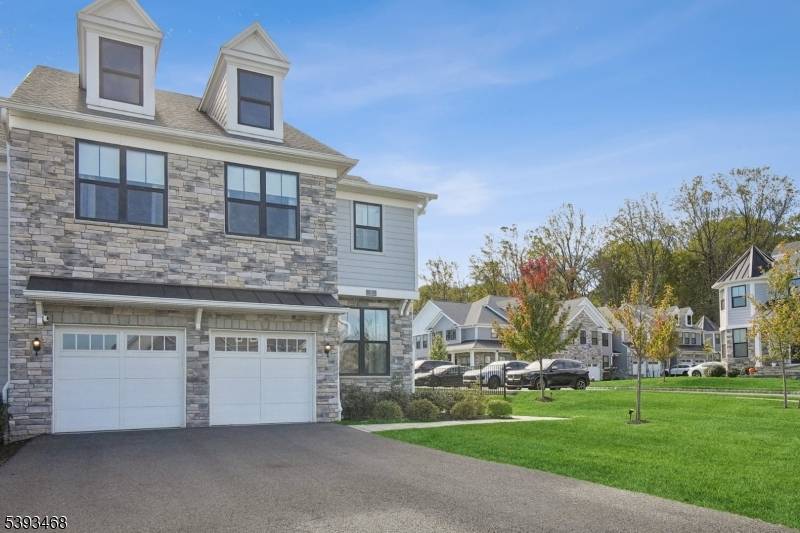 Warren Twp., NJ 07059,2 Monmouth Rd