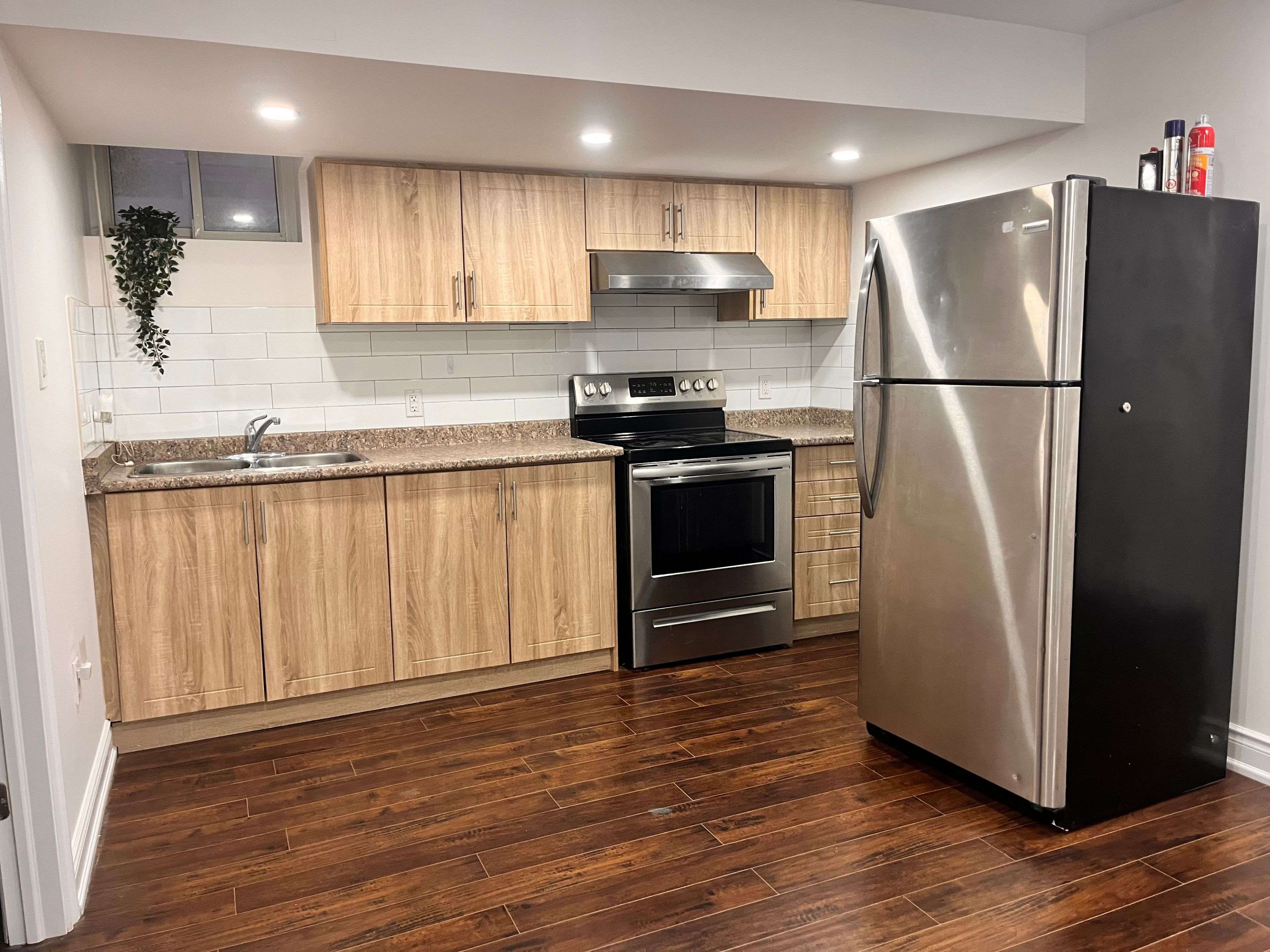 Mississauga, ON L5M 0L3,5151 Nestling GRV #Basement