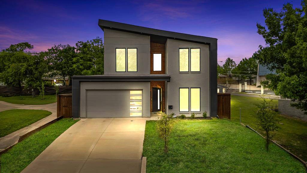 Dallas, TX 75203,1211 Bonnie View Road