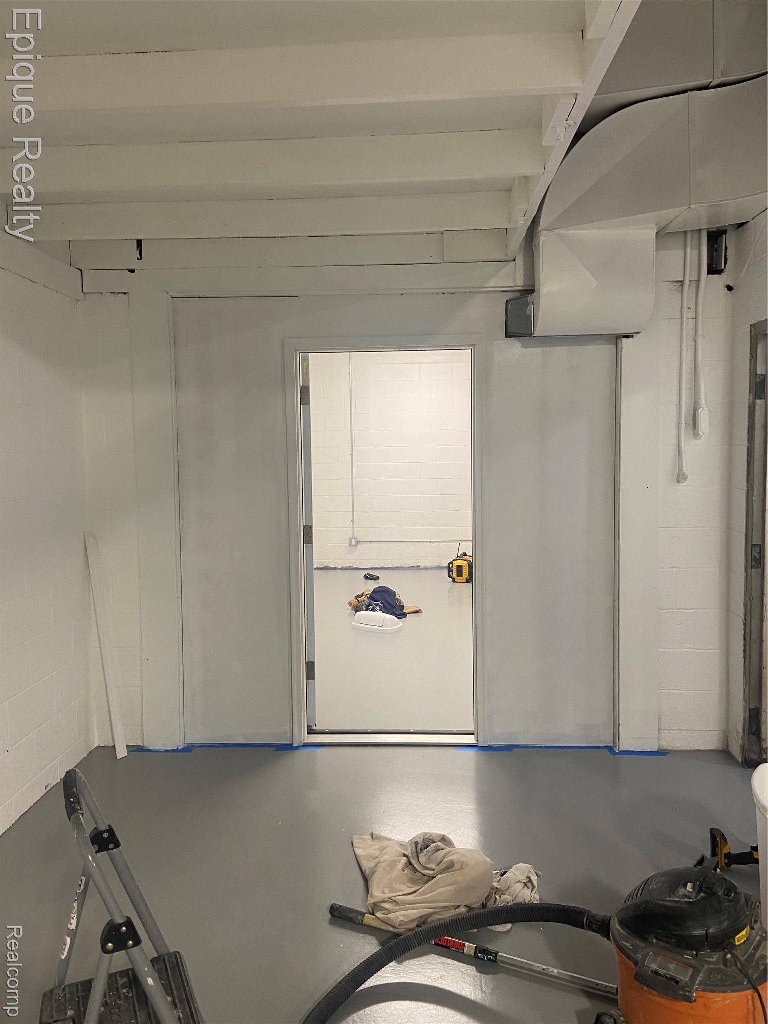 Detroit, MI 48223,13560 Auburn ST