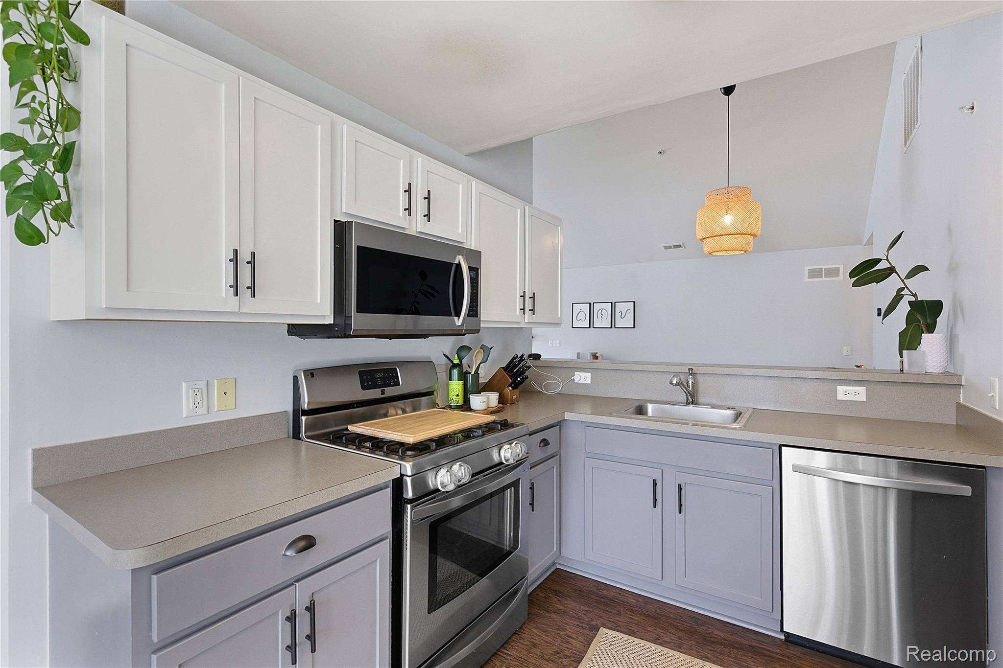 Westland, MI 48185,312 Brookfield DR