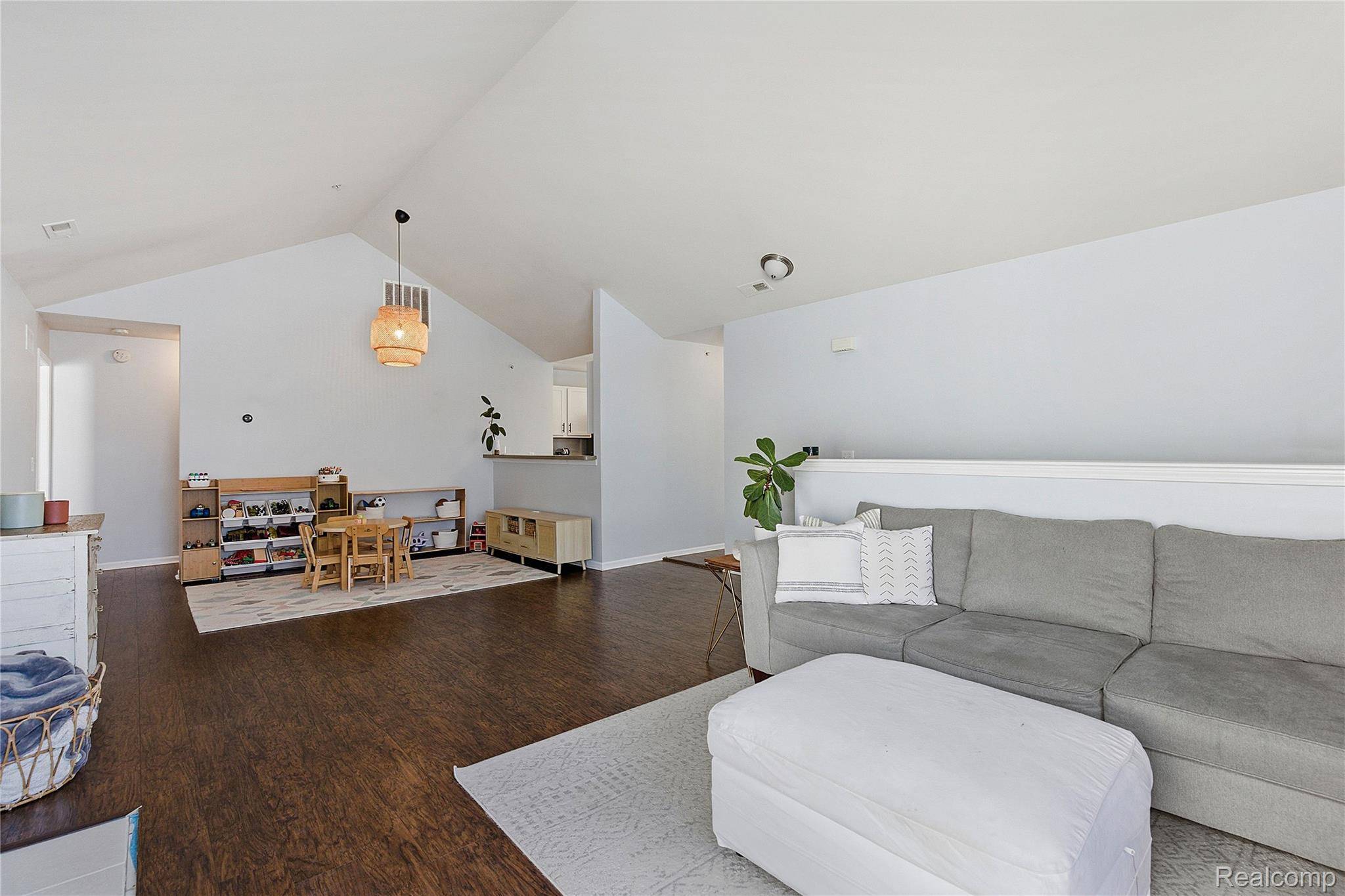 Westland, MI 48185,312 Brookfield DR