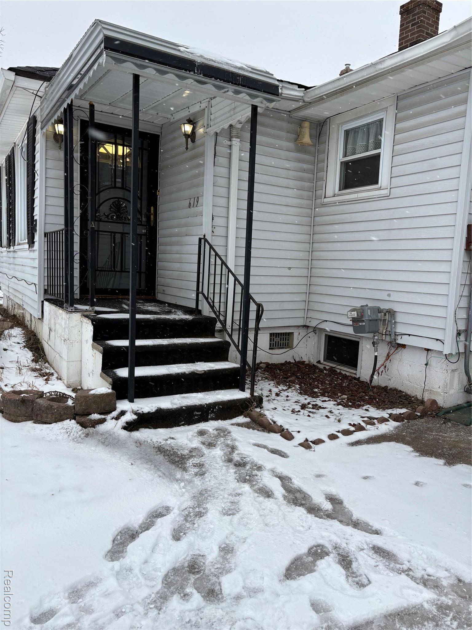 Flint, MI 48505,619 E Dartmouth ST