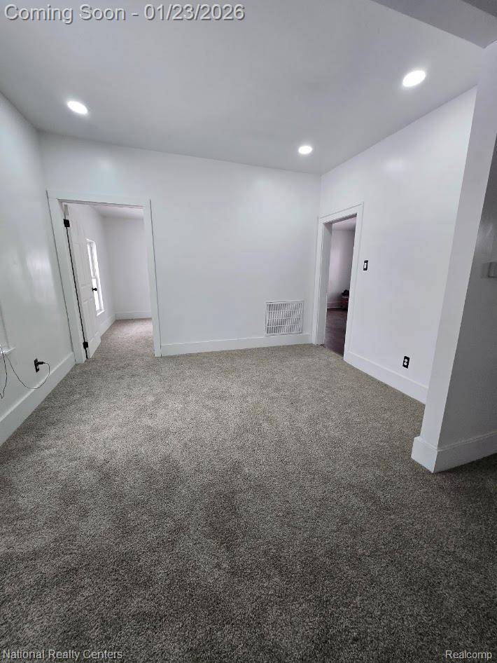 Detroit, MI 48219,18910 Wormer ST