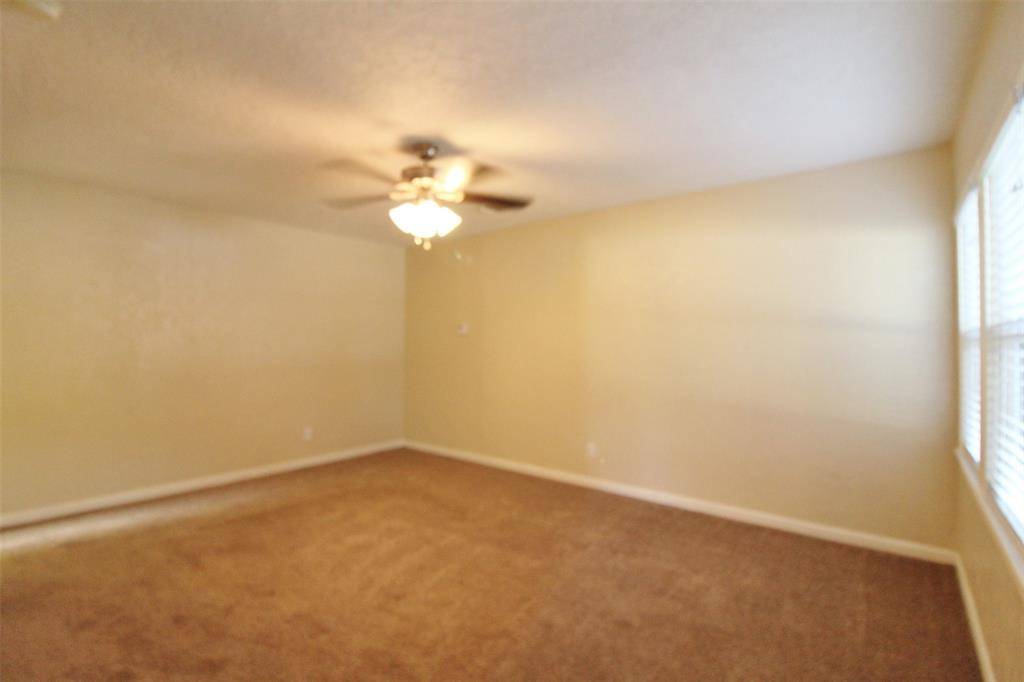 River Oaks, TX 76114,5441 Thomas Lane