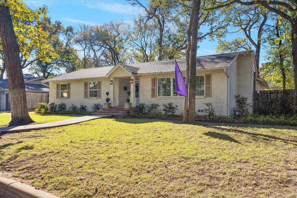 Fort Worth, TX 76109,3124 Tanglewood Trail