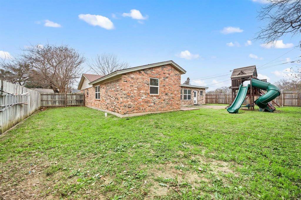 Hurst, TX 76053,532 Holly Hill Drive