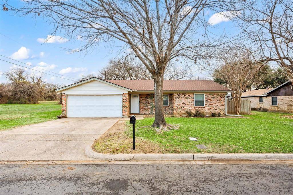 Hurst, TX 76053,532 Holly Hill Drive