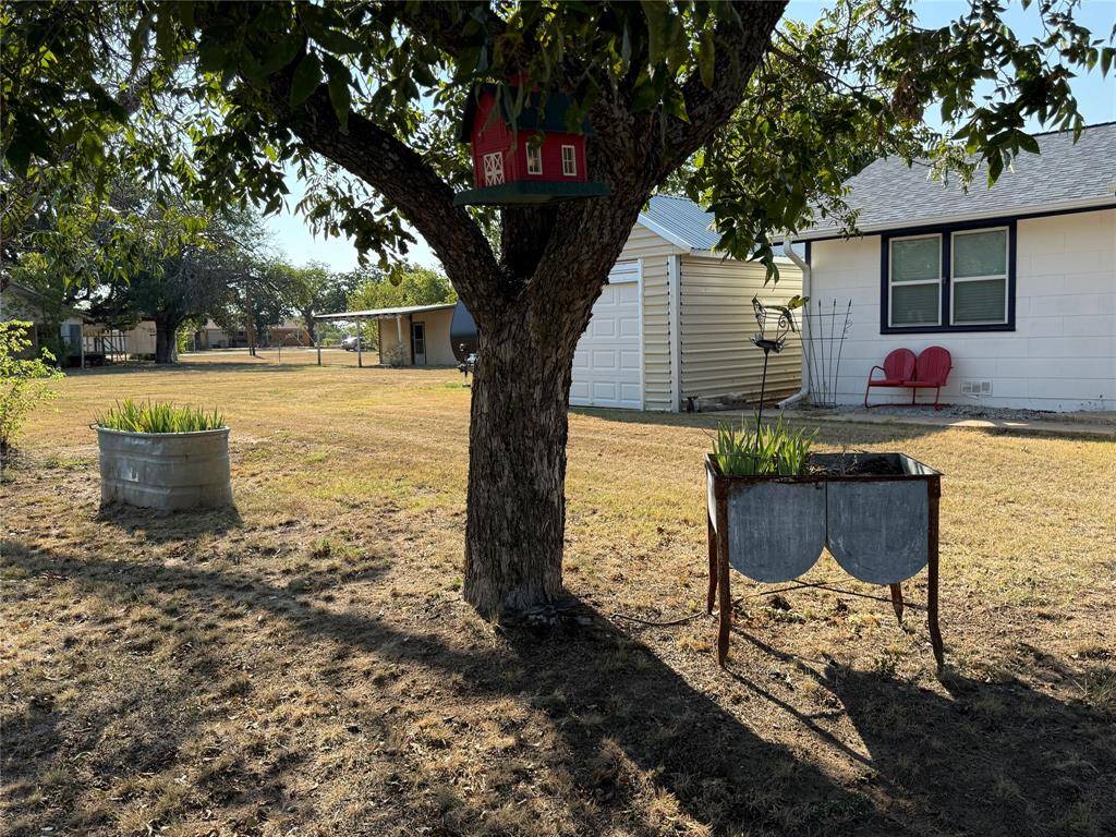 Bangs, TX 76823,501 E Fitzgerald